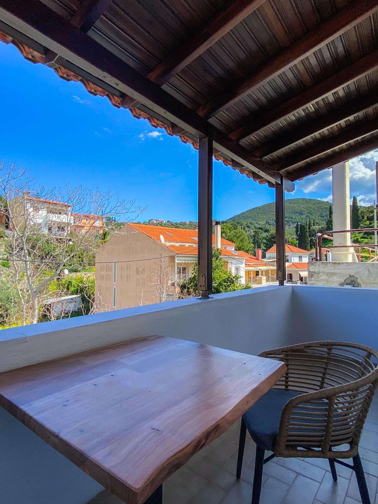 Apellou Samos Town