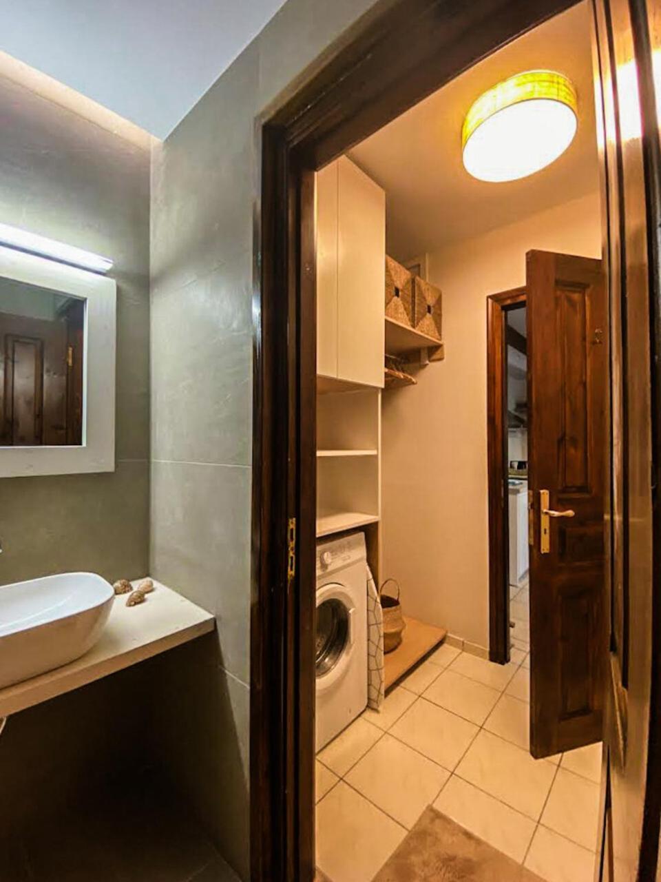 Apartment Apellou *